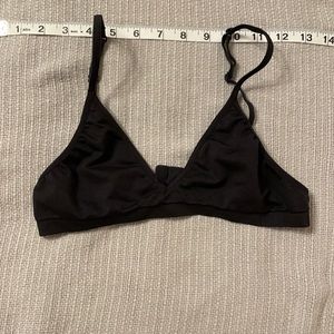 Womens or Girls Body by Victoria’s Secret Bra 34A